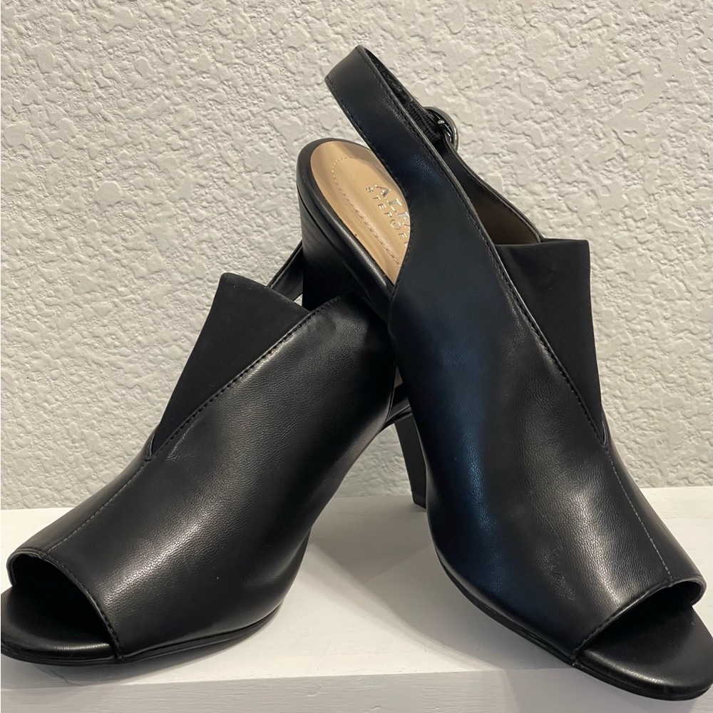 NIB Alfani Jasmynee Black Shooties - Picture 2 of 7